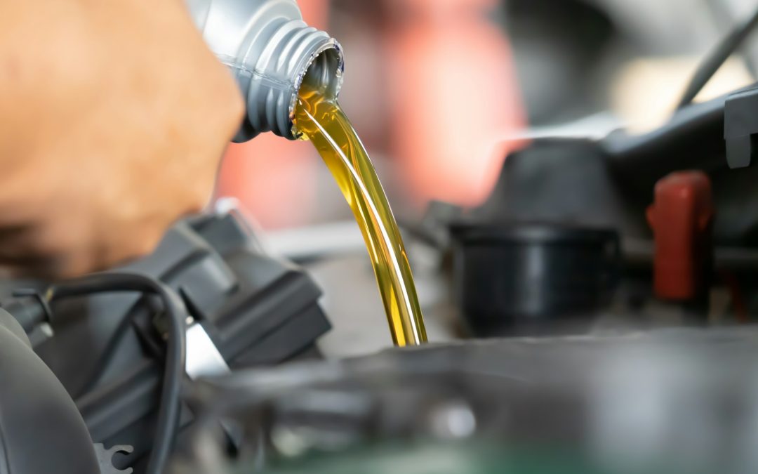 Deciphering the Ideal Oil Change Interval for Modern Engines